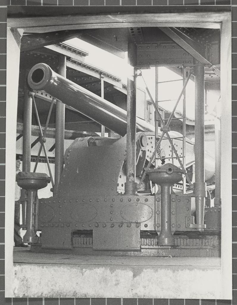 Armstrong Disappearing gun lowered, Taiaroa Head