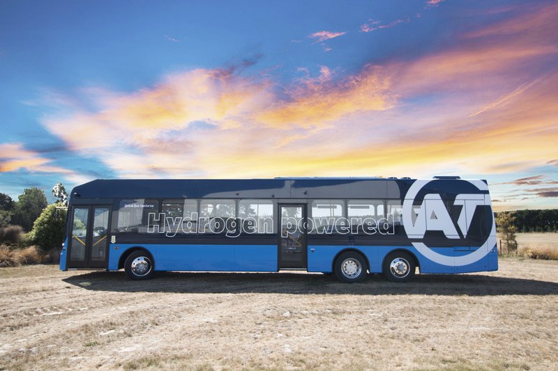 Hydrogen Bus 2-3.jpg