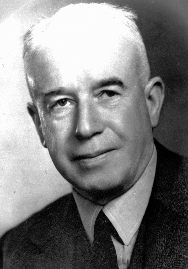 W. L. Newnham (1888-1974). IPENZ, Past Presidents Album, 1914-1966