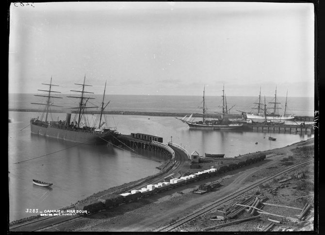 Oamaru Harbour Breakwater